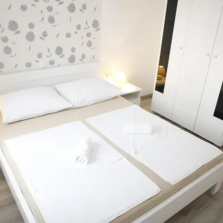Apartments Gabrijel Vodice Exterior photo
