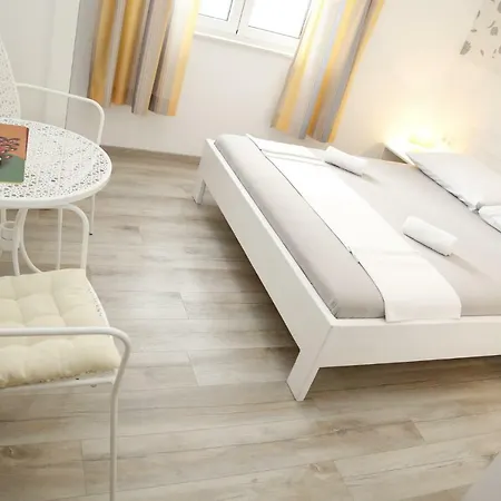 Apartments Gabrijel Vodice Room photo