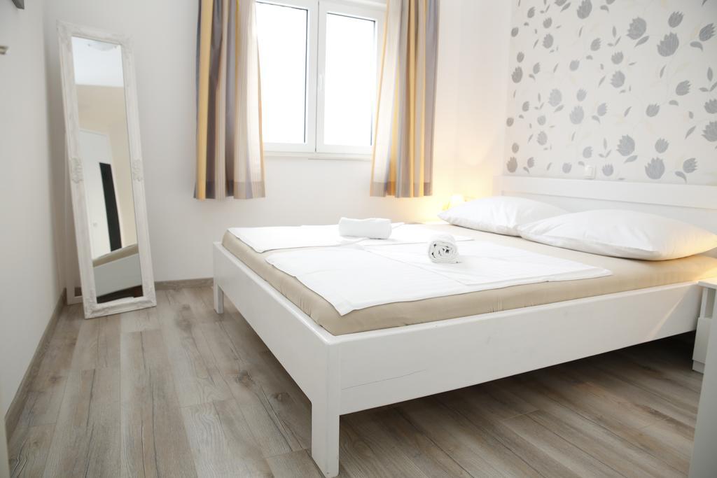 Apartment Gabrijel *
